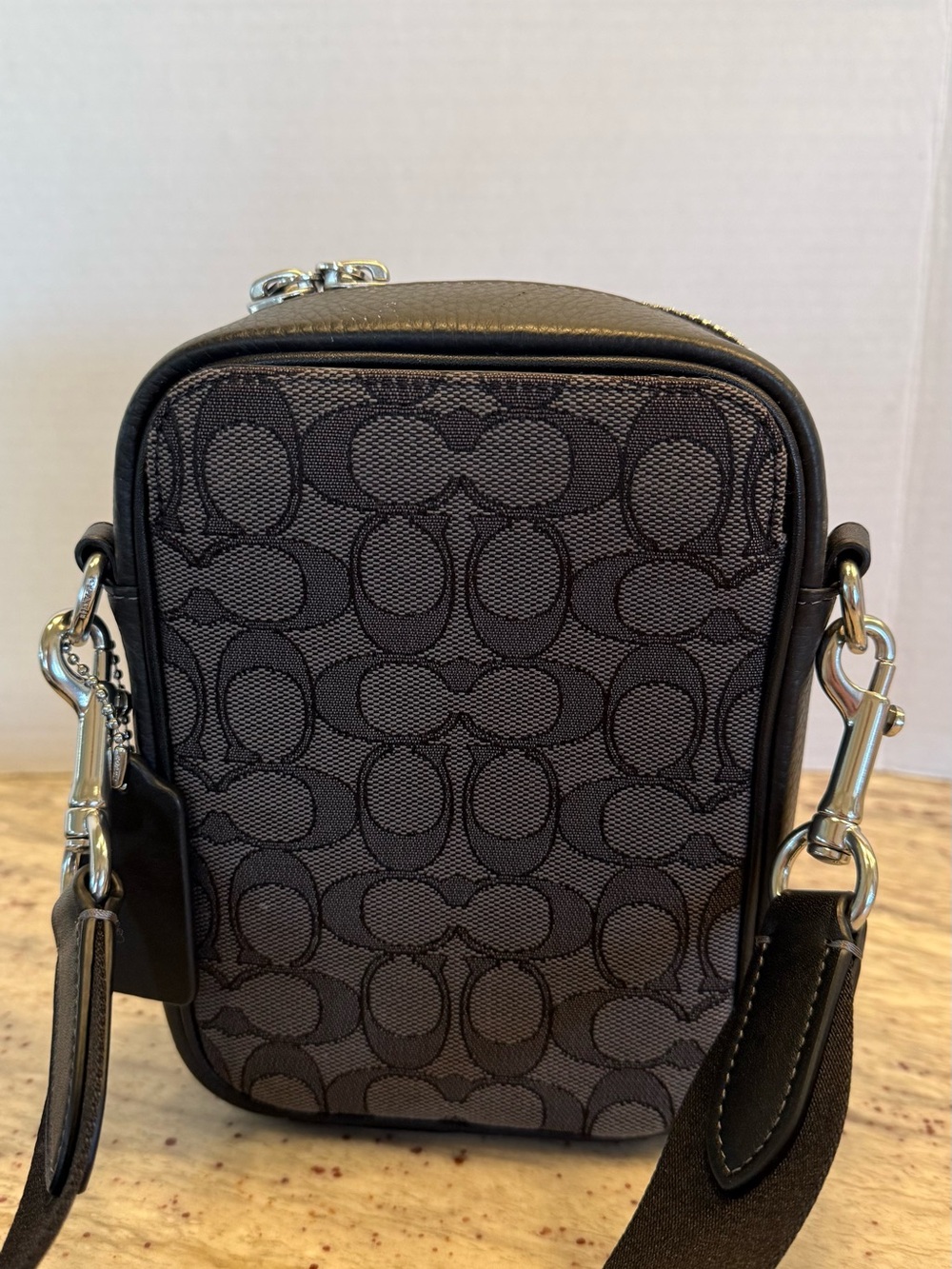 Coach Small Signature Crossbody in Black/Charcoal - Picture 2 of 11